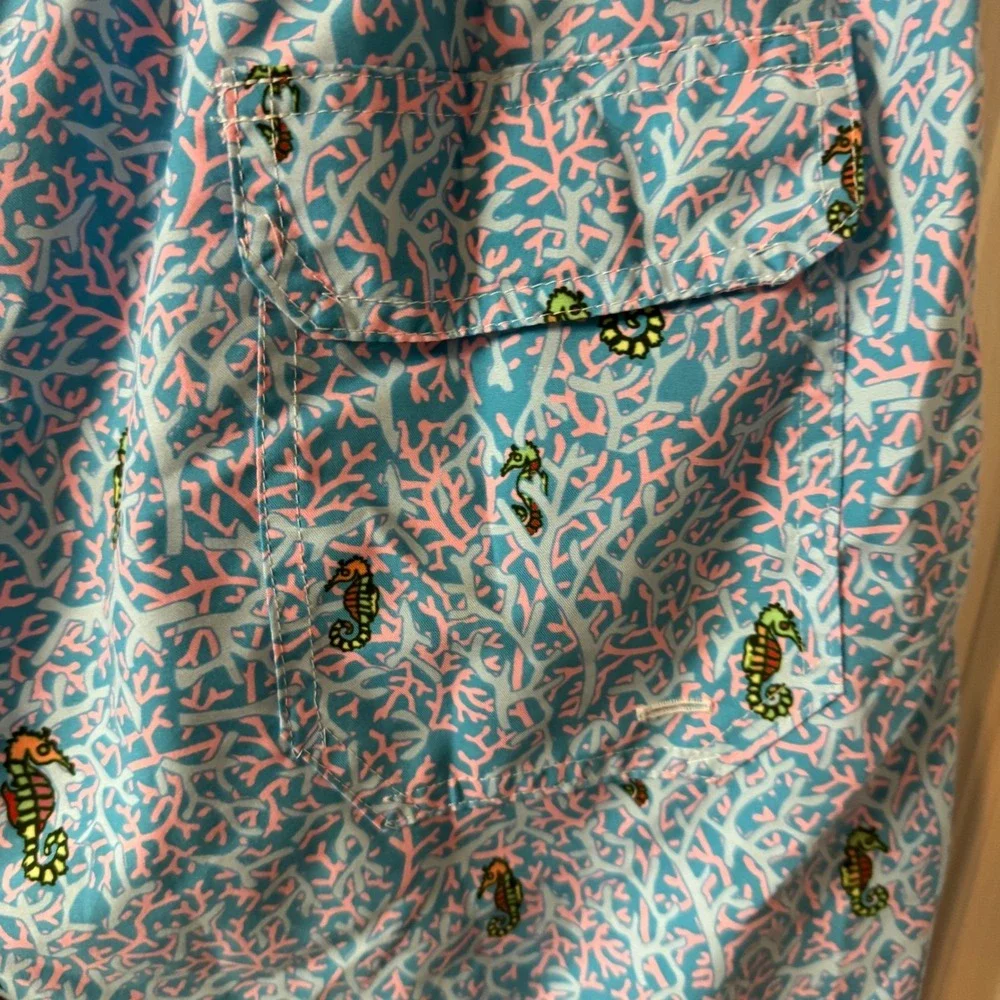 Michaels Mens Swim Trunks Shorts Seahorse Coral Print‎ Blue Pink Size M USA